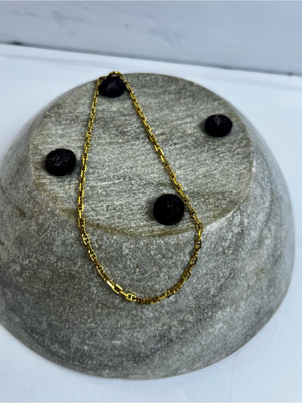 Gold Link Chain Anklet/Bracelet - Elegant Thin Figaro Style - Picture 3 of 3